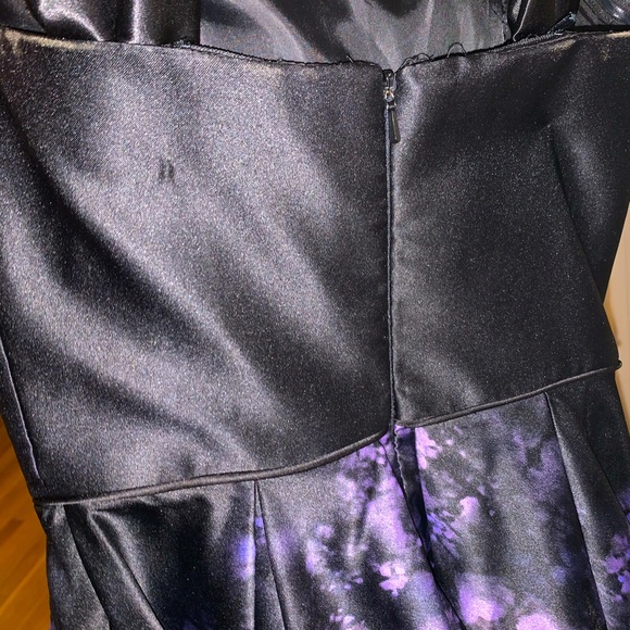 COPY - ✨Cute Floral Prom/Homecoming Dress✨ - Picture 4 of 4